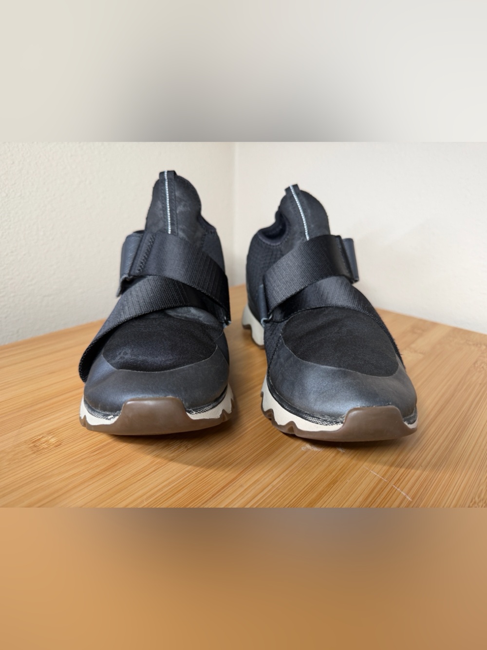 Sorel Kinetic Impact Strap Sneaker Black Sport Sandals US 10 - Picture 1 of 8